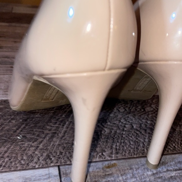 Christian Siriano snake skin and tan heels - Size 8 1/2 - Picture 7 of 8